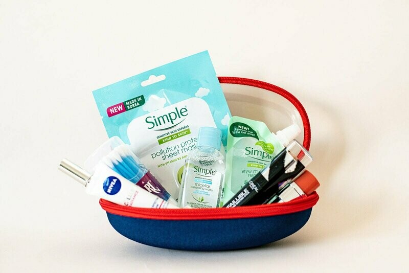 The Ailsa's Aim Women's Make-Up Pack